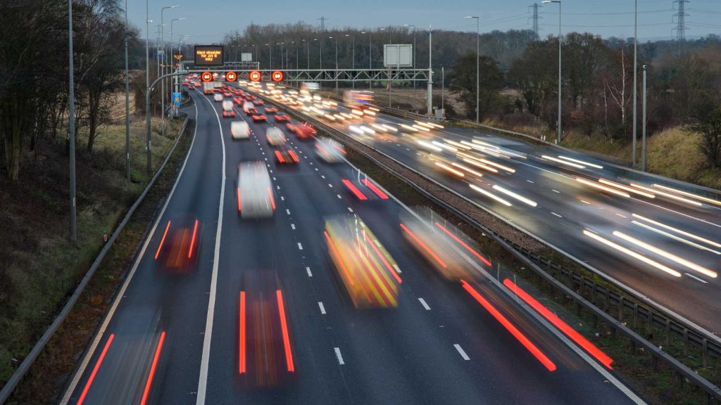 fast-moving-traffic-along-the-m42-in-warwickshire (1)